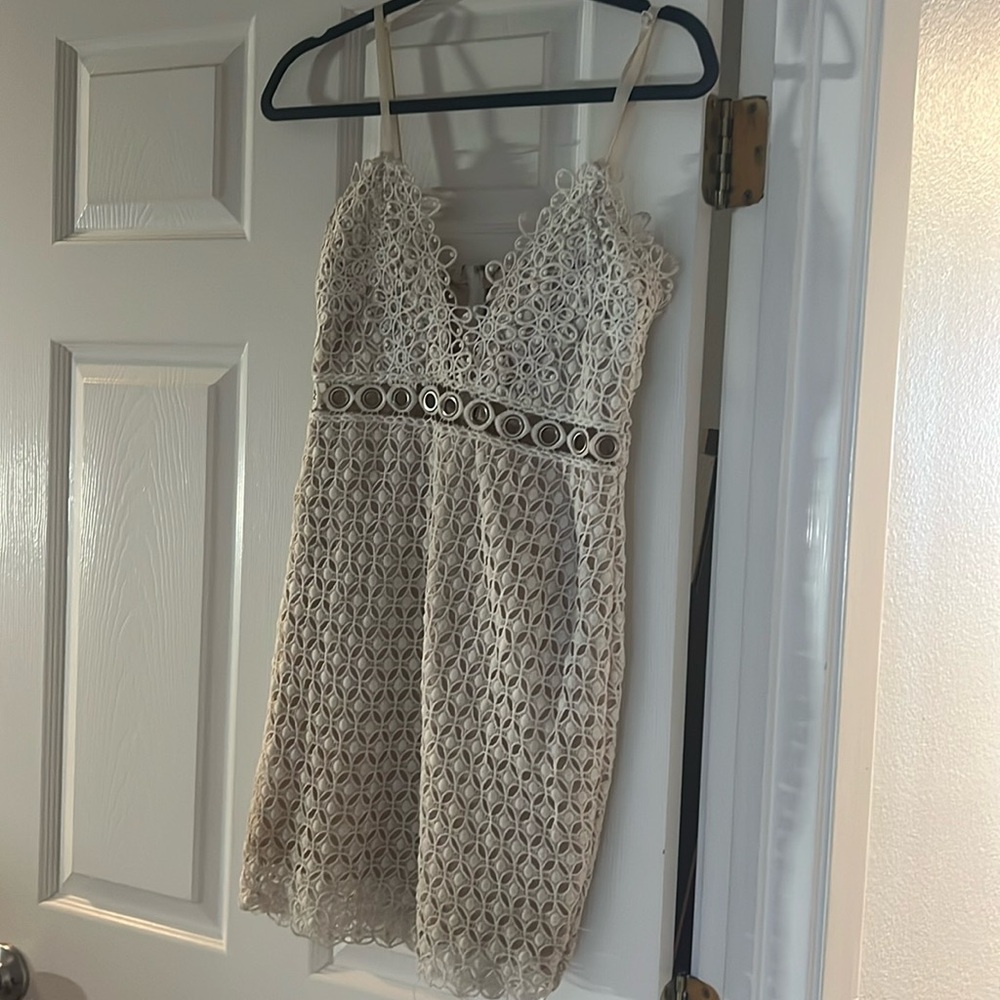 Super flattering mini dress